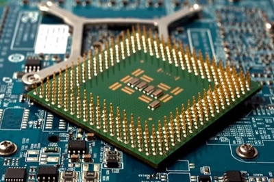 14nm芯片與7nm芯片的區(qū)別及其在太陽能發(fā)電中的應(yīng)用